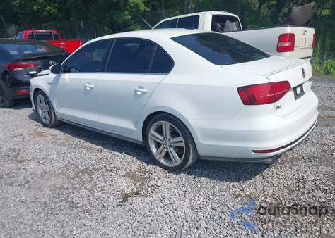 2017 Volkswagen Jetta Gli z USA, uszkodzony, nr VIN 3VW5T7AJ0HM402748
